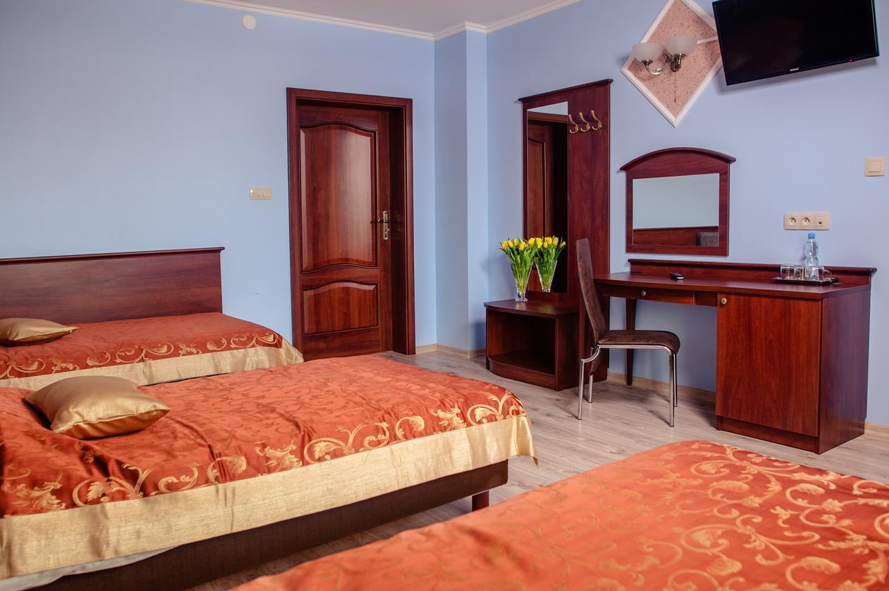 Hotel Irys Lublin Buitenkant foto